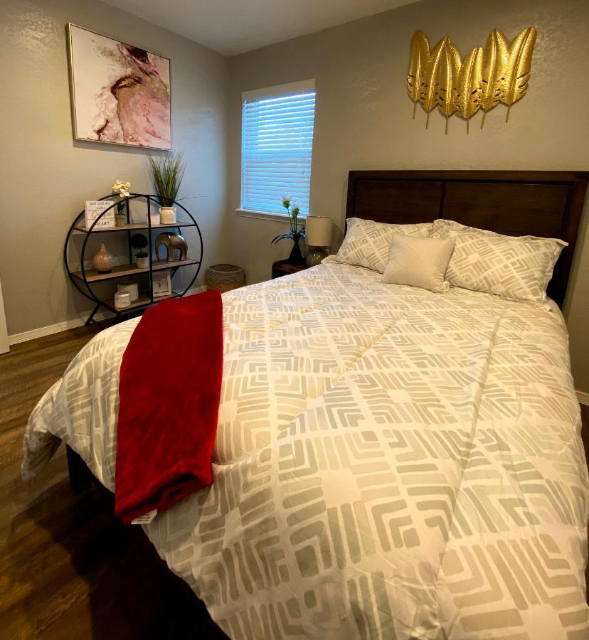 Evie'S Campus-Close 2 Bedroom Luxury Oklahoma City Exterior foto