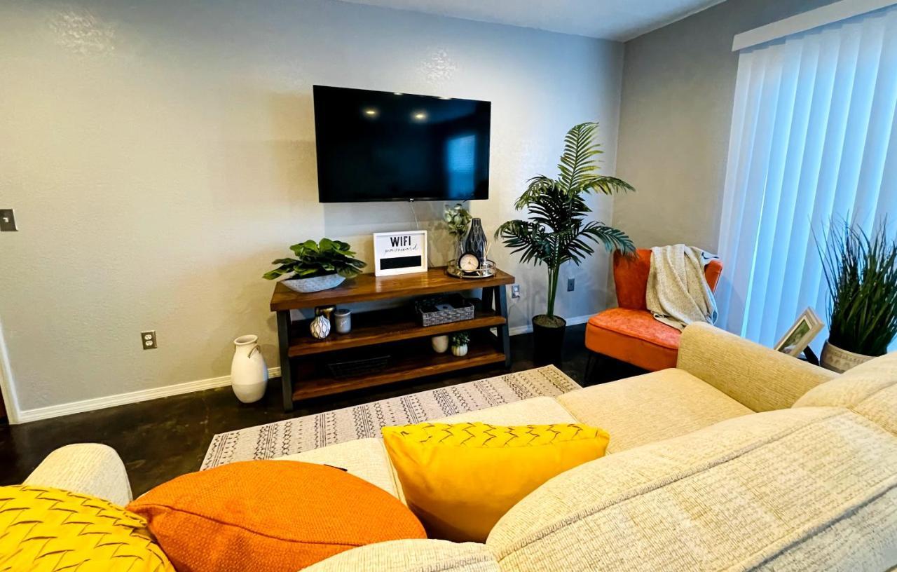 Evie'S Campus-Close 2 Bedroom Luxury Oklahoma City Exterior foto